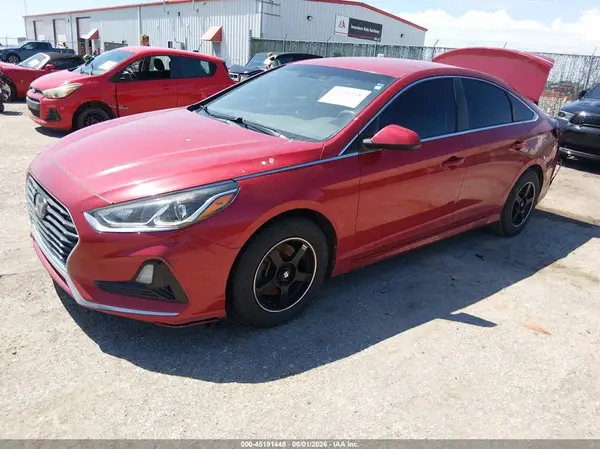 5NPE24AA5JH673921 2018 HYUNDAI SONATA - Image 2