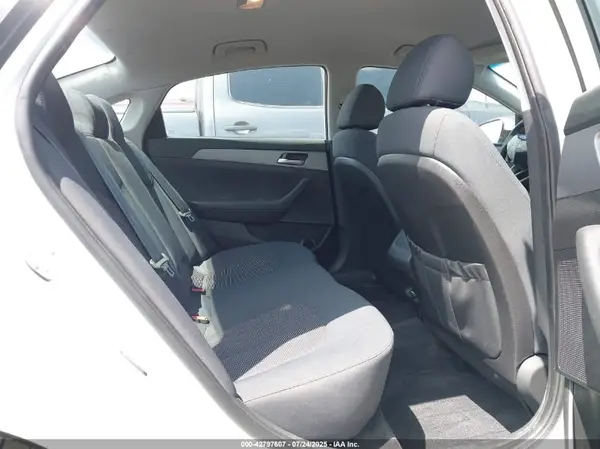 5NPE24AA5JH682683 2018 HYUNDAI SONATA - Image 8