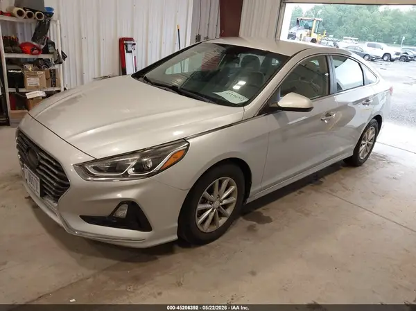 5NPE24AA5JH687415 2018 HYUNDAI SONATA - Image 2
