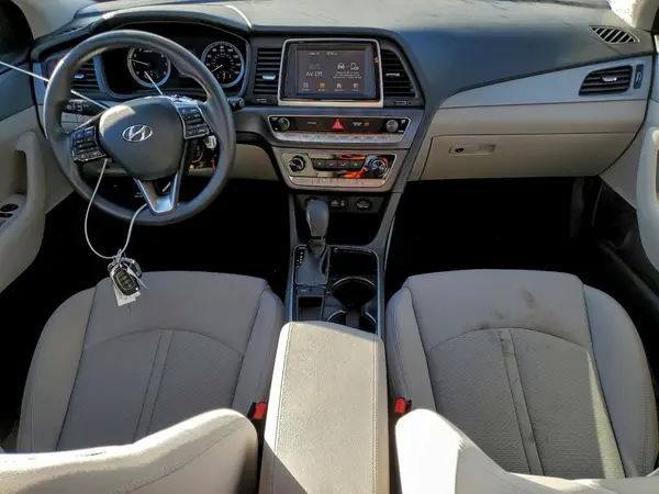 5NPE24AA5JH688435 2018 HYUNDAI SONATA - Image 8