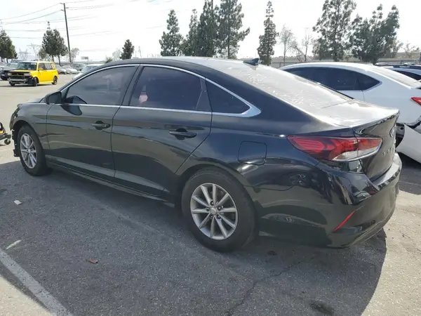 5NPE24AA5JH696101 2018 HYUNDAI SONATA - Image 2