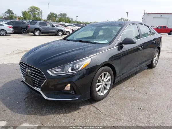 5NPE24AA5JH698205 2018 HYUNDAI SONATA - Image 2