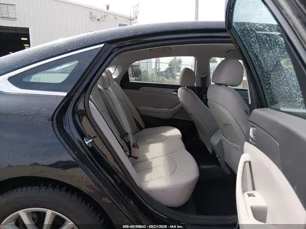 5NPE24AA5JH698205 2018 HYUNDAI SONATA - Image 8