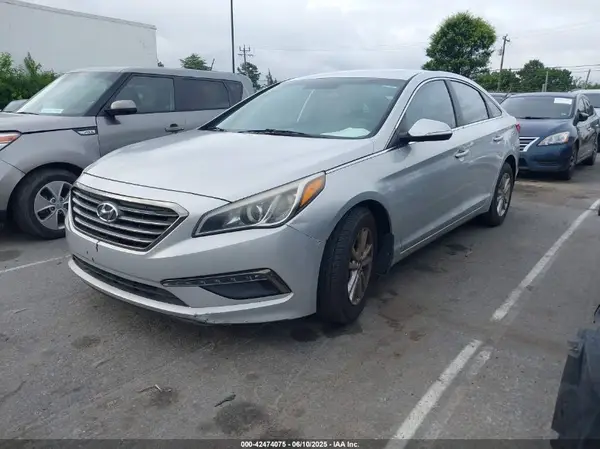 5NPE24AA6GH264853 2016 HYUNDAI SONATA - Image 2