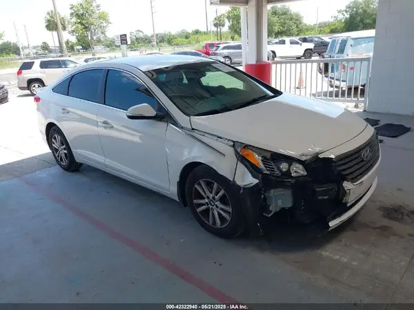 5NPE24AA6GH427369 2016 HYUNDAI SONATA - Image 1
