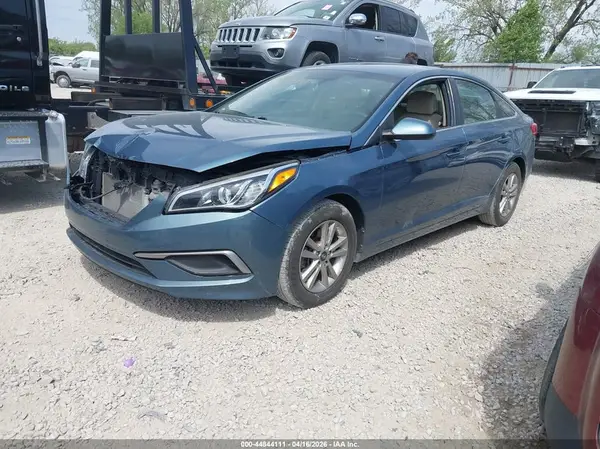 5NPE24AA6HH442830 2017 HYUNDAI SONATA - Image 2