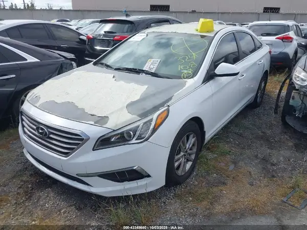 5NPE24AA6HH445565 2017 HYUNDAI SONATA - Image 2