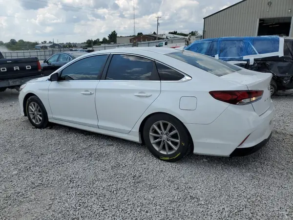 5NPE24AA6JH701693 2018 HYUNDAI SONATA - Image 2
