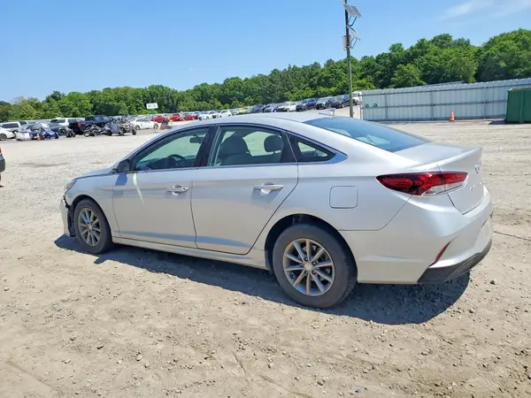 5NPE24AA6KH775066 2019 HYUNDAI SONATA - Image 2