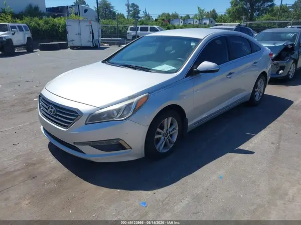 5NPE24AA7GH422763 2016 HYUNDAI SONATA - Image 2