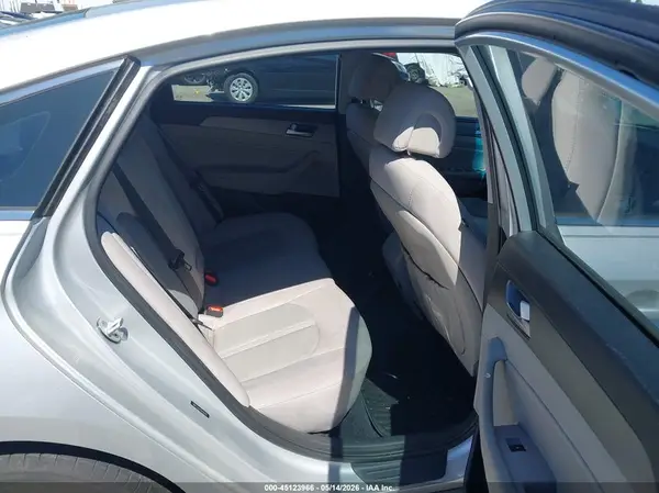 5NPE24AA7GH422763 2016 HYUNDAI SONATA - Image 8