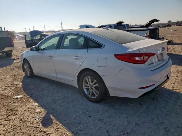 5NPE24AA7GH431060 2016 HYUNDAI SONATA - Image 2