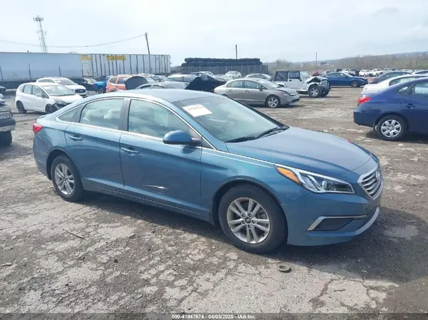 5NPE24AA7HH448667 2017 HYUNDAI SONATA - Image 1