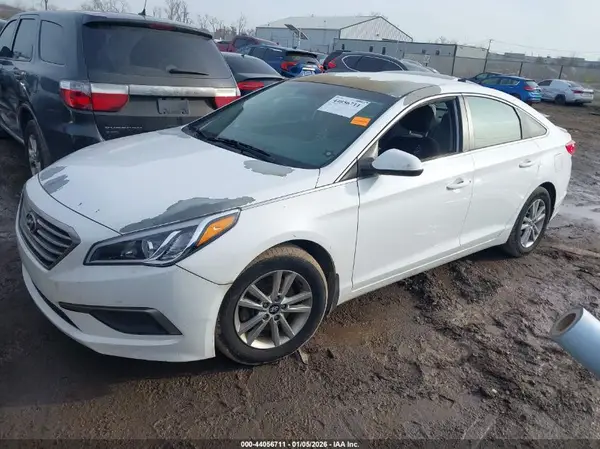 5NPE24AA7HH462049 2017 HYUNDAI SONATA - Image 2