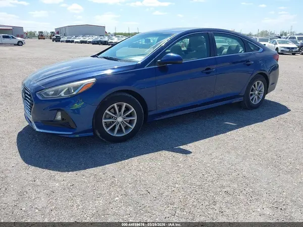 5NPE24AA7JH705249 2018 HYUNDAI SONATA - Image 2