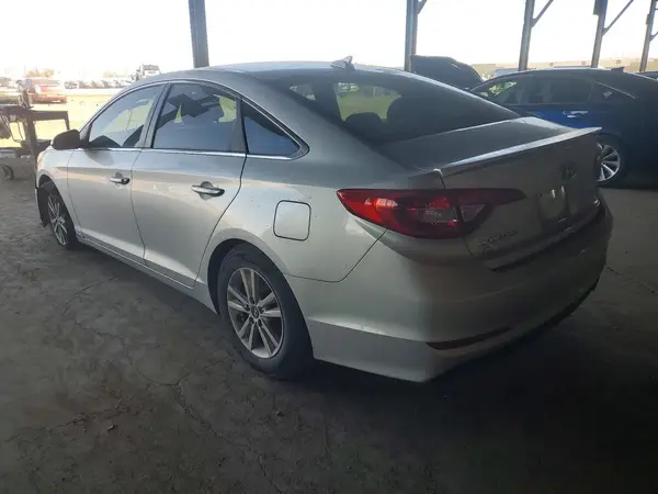 5NPE24AA8GH425400 2016 HYUNDAI SONATA - Image 2
