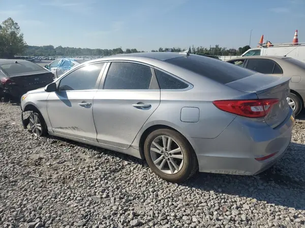 5NPE24AA8HH445907 2017 HYUNDAI SONATA - Image 2