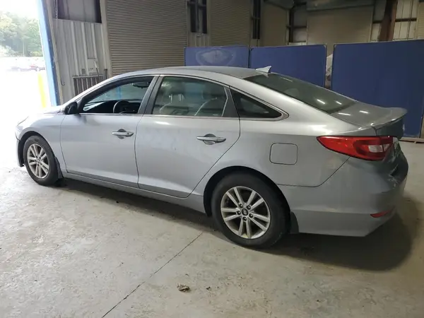 5NPE24AA8HH453621 2017 HYUNDAI SONATA - Image 2
