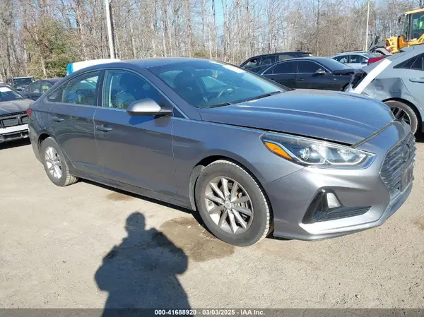 5NPE24AA8JH673816 2018 HYUNDAI SONATA - Image 1