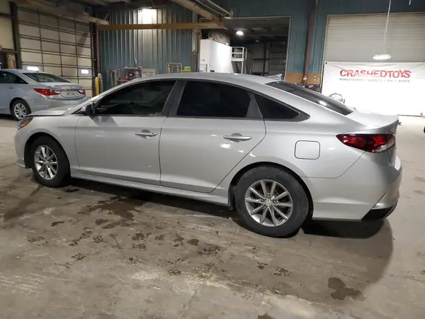 5NPE24AA8JH673850 2018 HYUNDAI SONATA - Image 2
