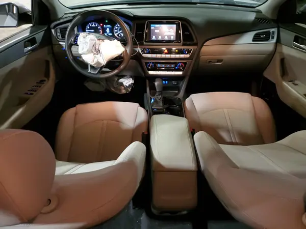 5NPE24AA8JH673850 2018 HYUNDAI SONATA - Image 8