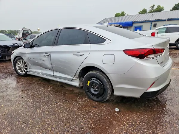 5NPE24AA8JH677171 2018 HYUNDAI SONATA - Image 2