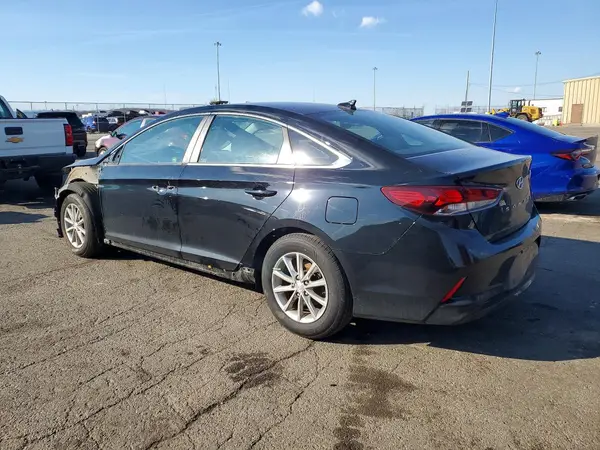 5NPE24AA8JH679907 2018 HYUNDAI SONATA - Image 2