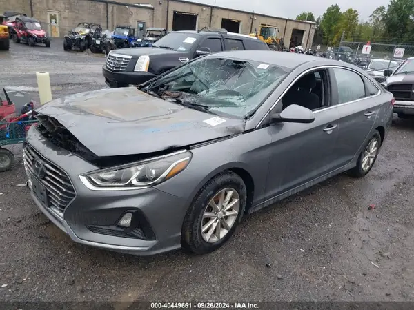 5NPE24AA8JH679955 2018 HYUNDAI SONATA - Image 2