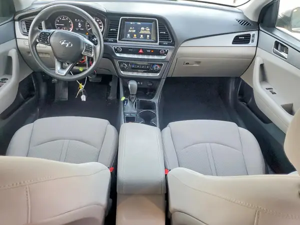 5NPE24AA8JH702473 2018 HYUNDAI SONATA - Image 8