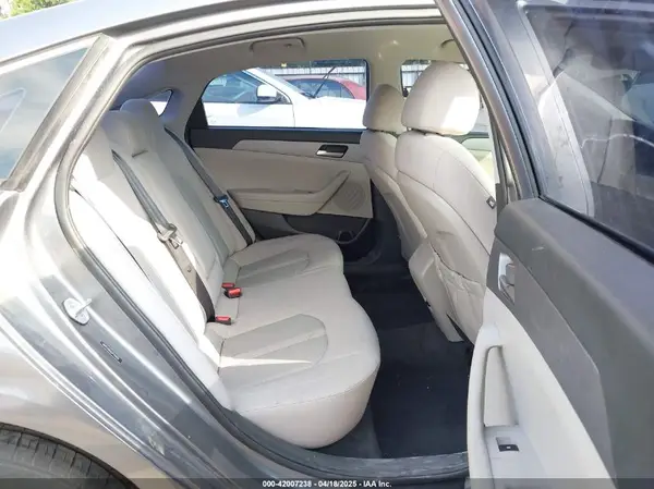 5NPE24AA8JH705809 2018 HYUNDAI SONATA - Image 8
