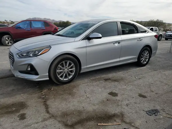 5NPE24AA8JH715904 2018 HYUNDAI SONATA - Image 1