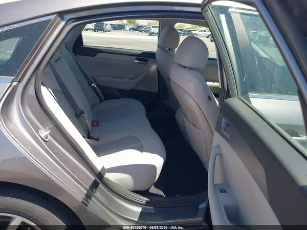 5NPE24AA8KH774968 2019 HYUNDAI SONATA - Image 8