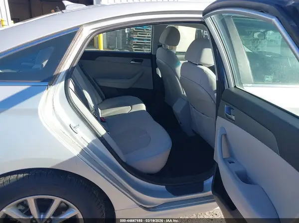5NPE24AA8KH802249 2019 HYUNDAI SONATA - Image 8
