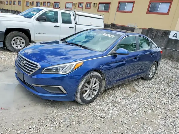 5NPE24AA9HH528391 2017 HYUNDAI SONATA - Image 1