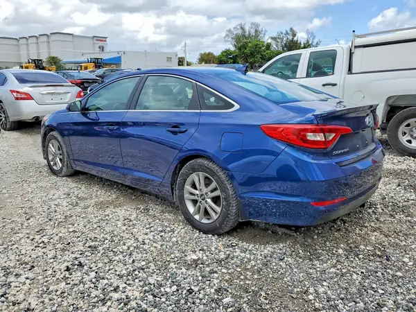 5NPE24AA9HH528391 2017 HYUNDAI SONATA - Image 2