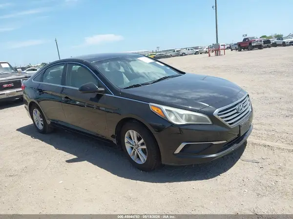 5NPE24AA9HH529315 2017 HYUNDAI SONATA - Image 1
