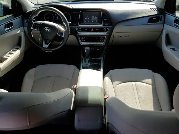5NPE24AA9JH676756 2018 HYUNDAI SONATA - Image 8