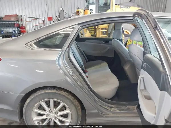 5NPE24AA9JH680063 2018 HYUNDAI SONATA - Image 8