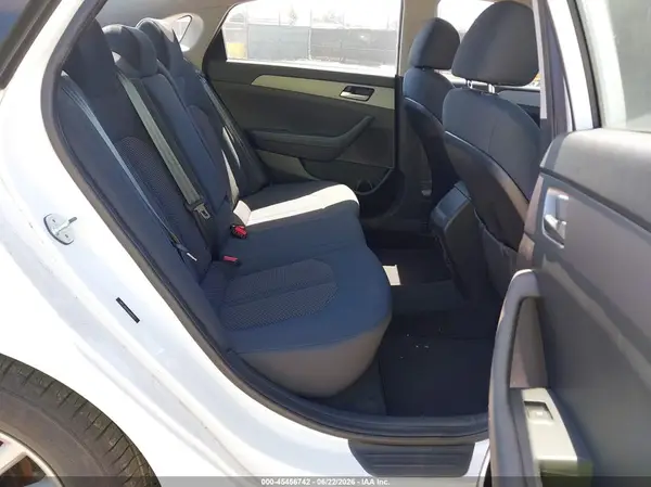 5NPE24AA9JH682833 2018 HYUNDAI SONATA - Image 8