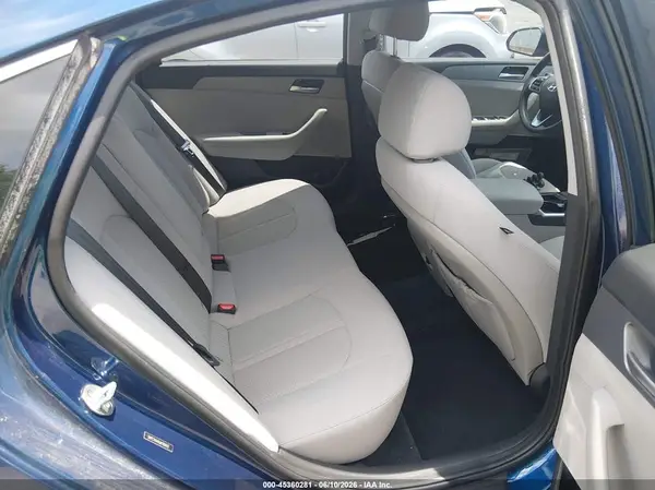 5NPE24AA9JH700652 2018 HYUNDAI SONATA - Image 8