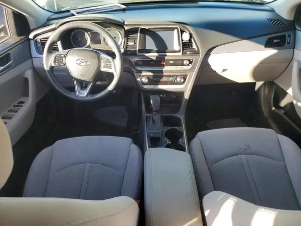 5NPE24AA9JH705639 2018 HYUNDAI SONATA - Image 8