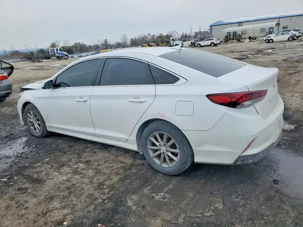 5NPE24AA9JH726779 2018 HYUNDAI SONATA - Image 2