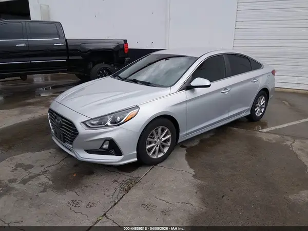 5NPE24AA9KH775076 2019 HYUNDAI SONATA - Image 2