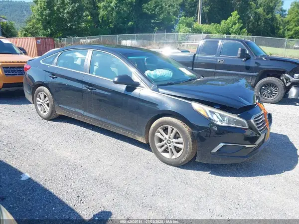 5NPE24AAXHH444290 2017 HYUNDAI SONATA - Image 1