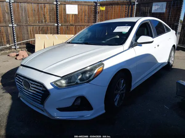5NPE24AAXJH670237 2018 HYUNDAI SONATA - Image 2
