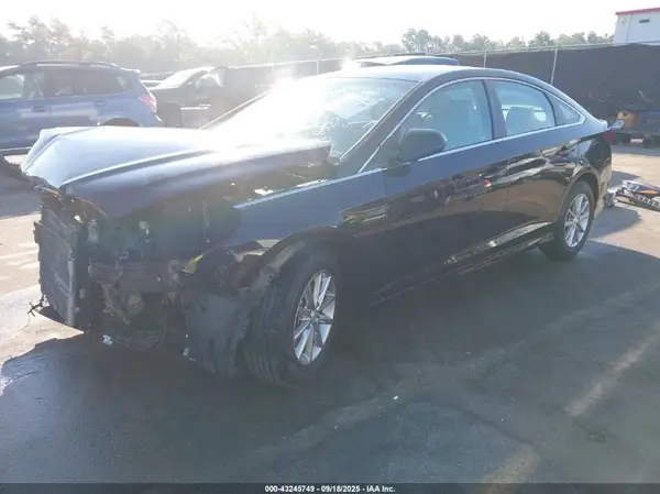 5NPE24AAXJH687054 2018 HYUNDAI SONATA - Image 2