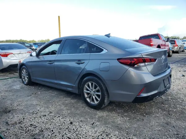 5NPE24AAXJH688477 2018 HYUNDAI SONATA - Image 2