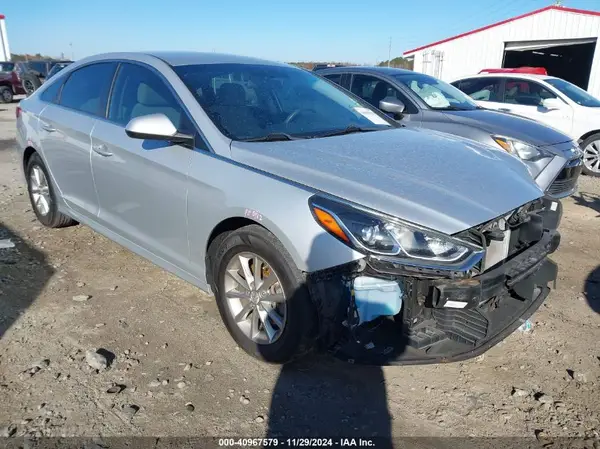 5NPE24AAXJH695932 2018 HYUNDAI SONATA - Image 1