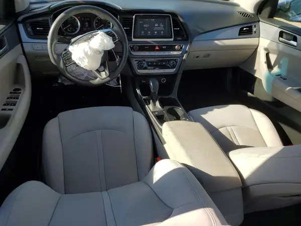 5NPE24AAXJH707030 2018 HYUNDAI SONATA - Image 8
