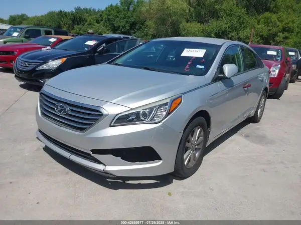 5NPE24AF0GH263483 2016 HYUNDAI SONATA - Image 2